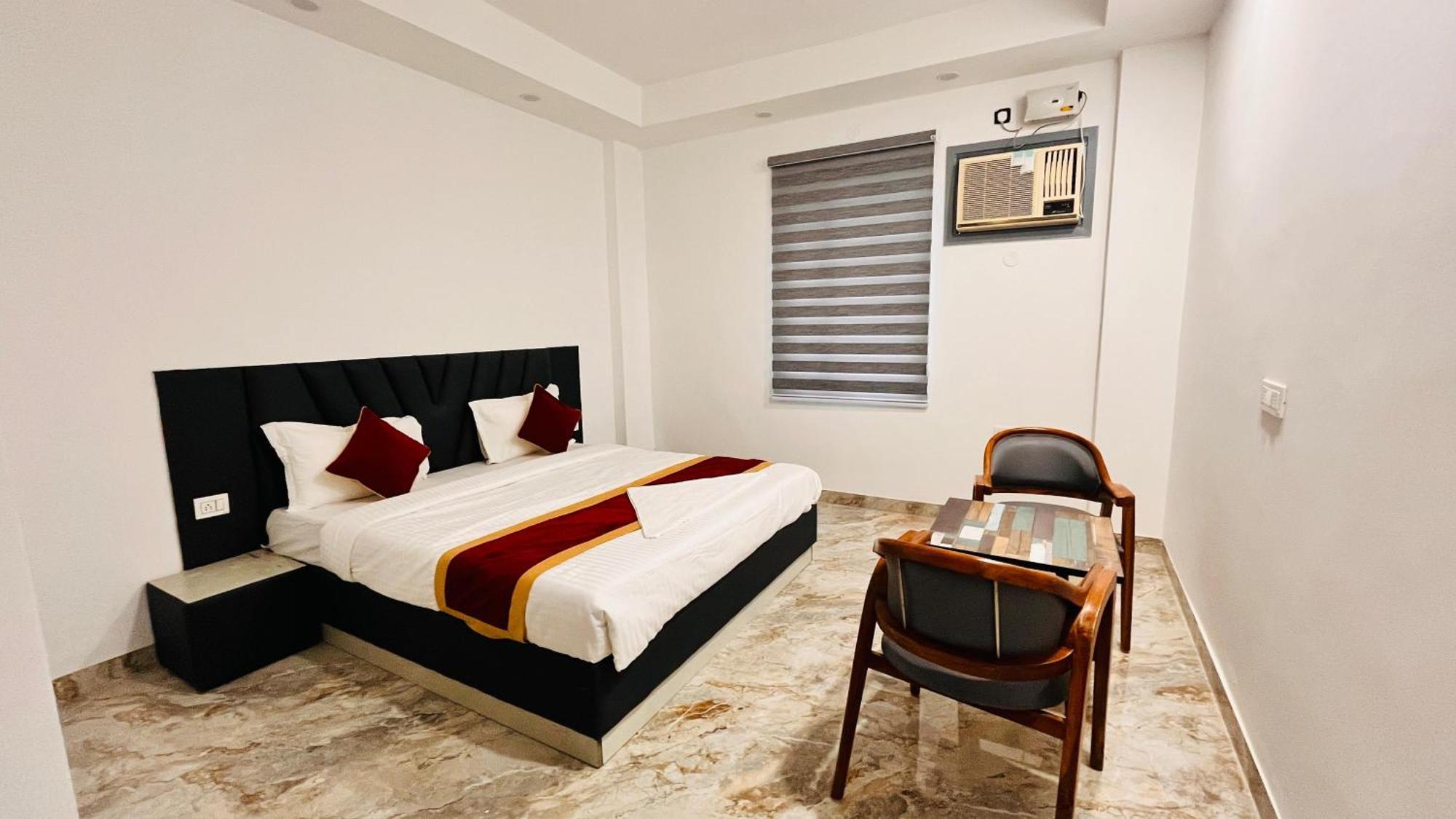 Hotel Green Vegas Фаридабад Екстериор снимка